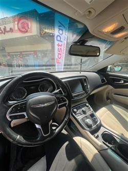 كرايسلر 200